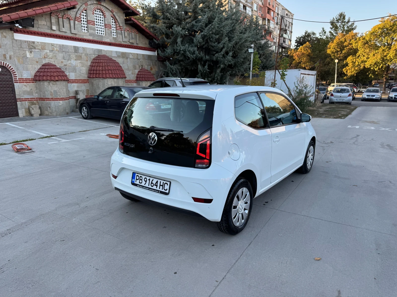 VW Up 1.0 Заводски Метан - изображение 6