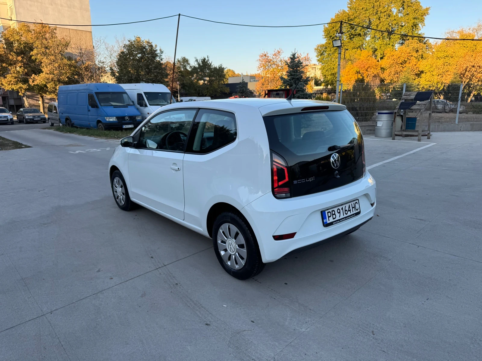 VW Up 1.0 Заводски Метан - изображение 4