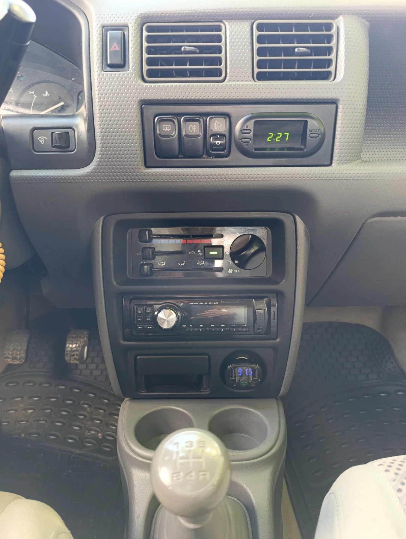 Mazda Demio  - изображение 7