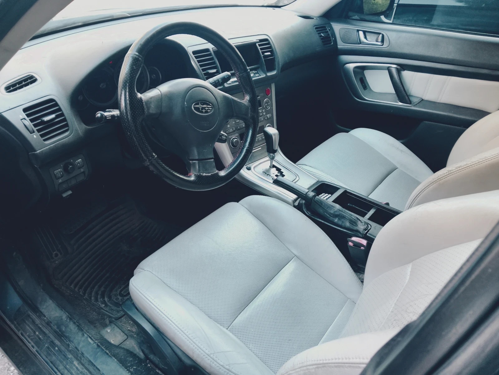 Subaru Outback 2500 кубика - изображение 2