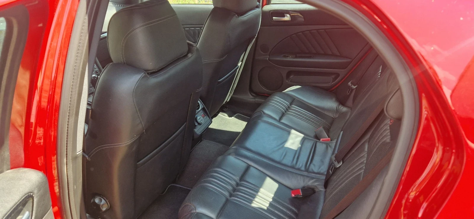 Alfa Romeo 159  4x4 ti  | Mobile.bg   16