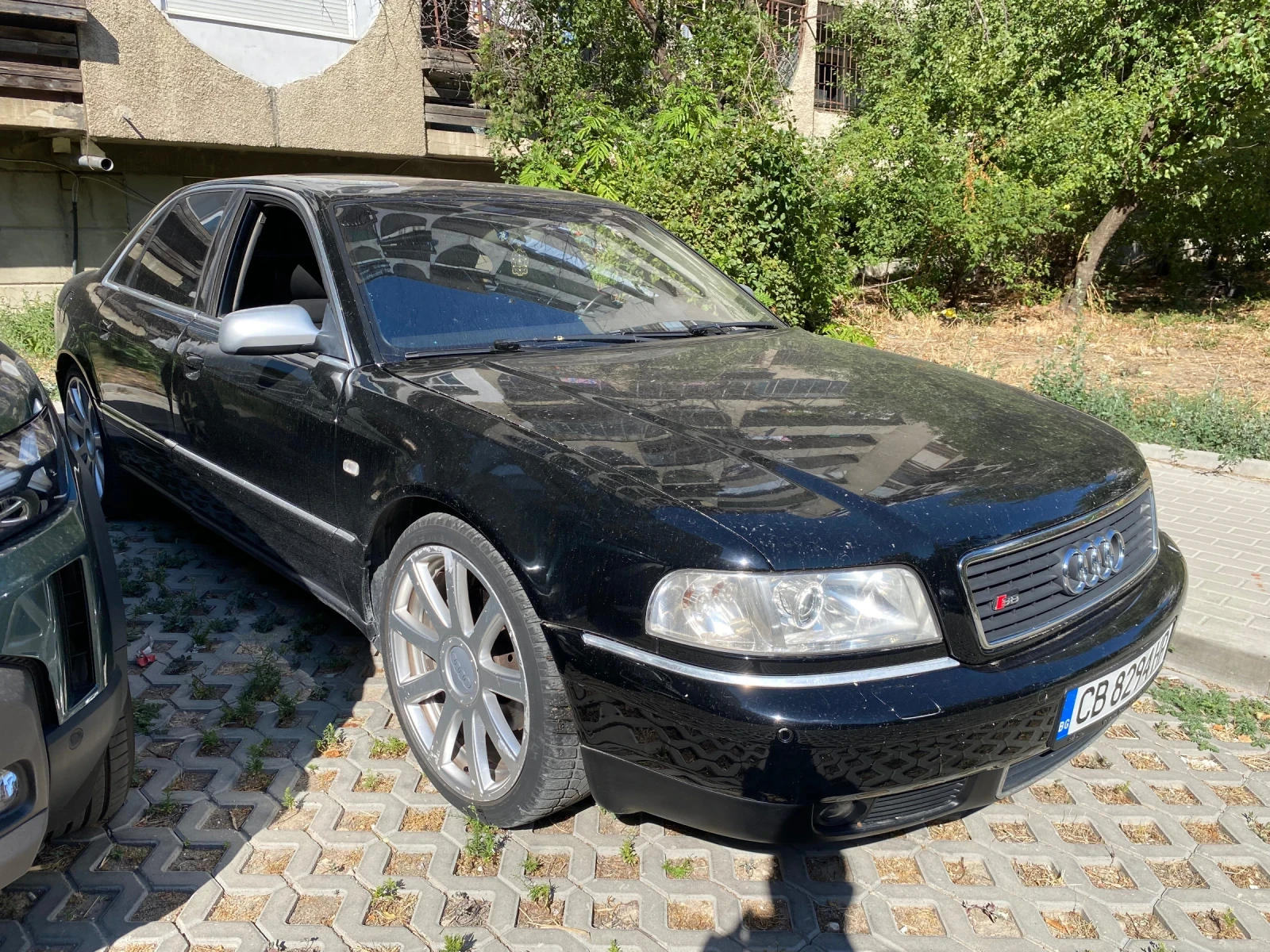 Audi A8 4.2 V8 - изображение 3