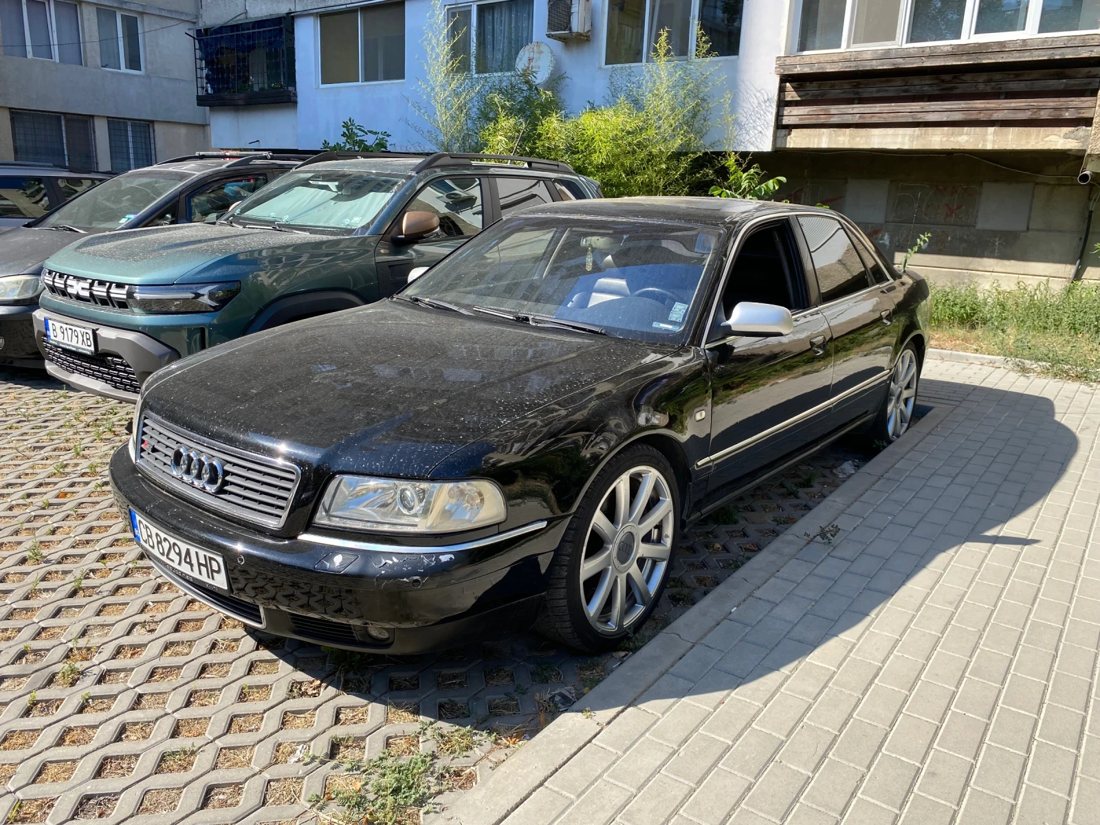Audi A8 4.2 V8 - изображение 2