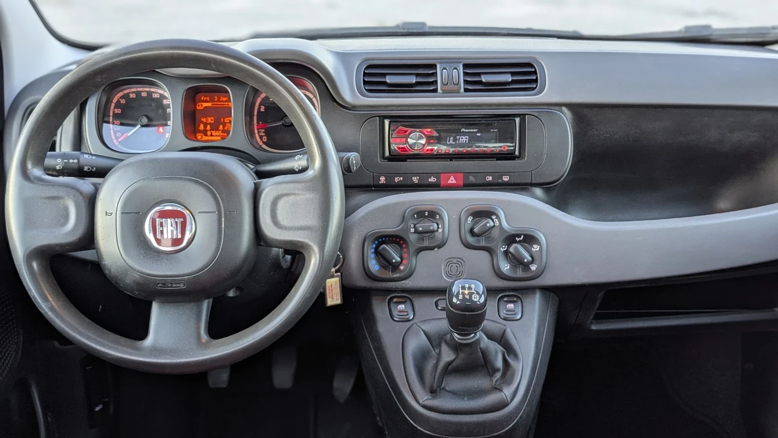 Fiat Panda 1.2i Euro6 - изображение 10