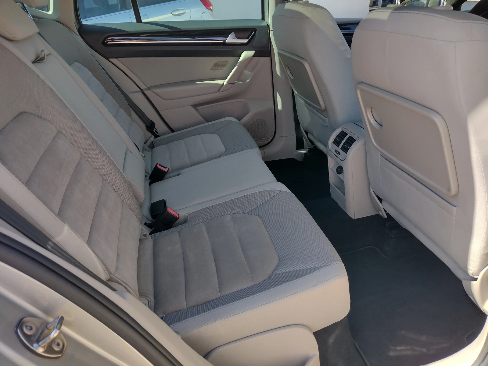 VW Sportsvan 1.6 TDI* Highline* ��������* Euro 6B*  | Mobile.bg � ����������� 9