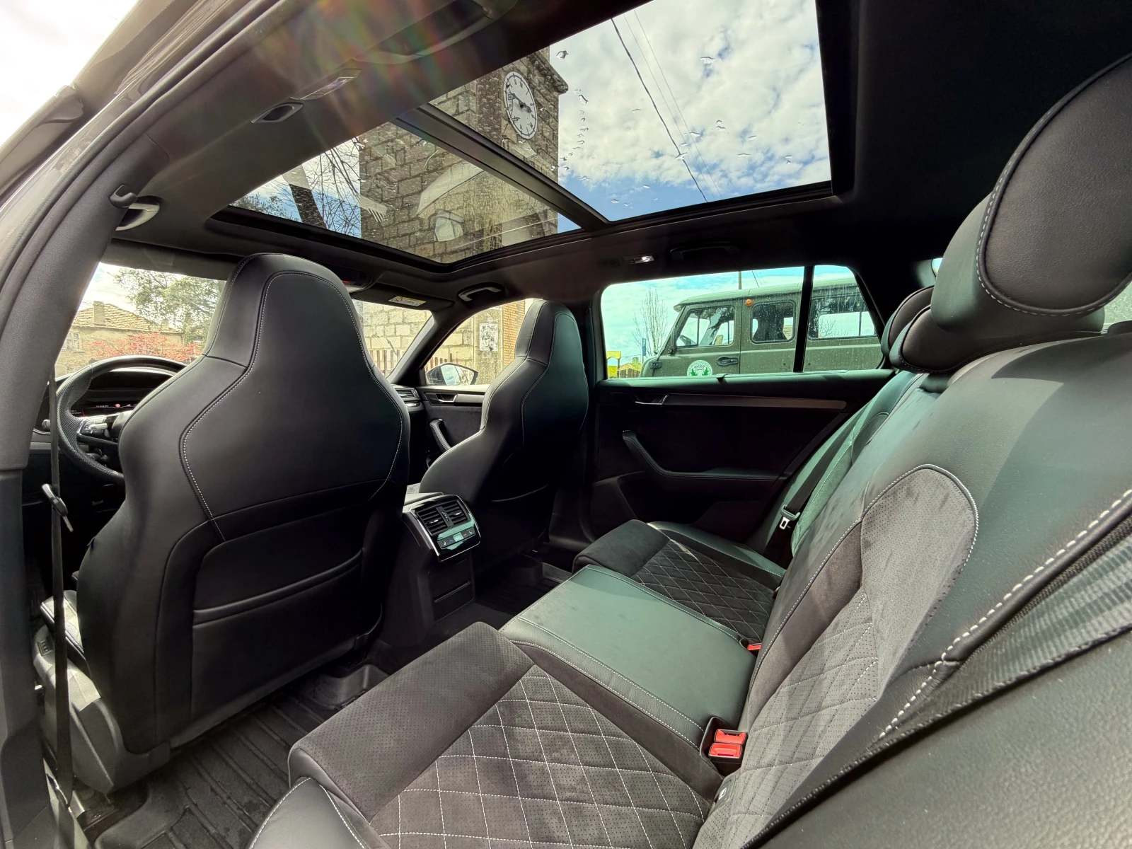 Skoda Superb SportLine 2.0TDI, снимка 8 - Автомобили и джипове - 54176206