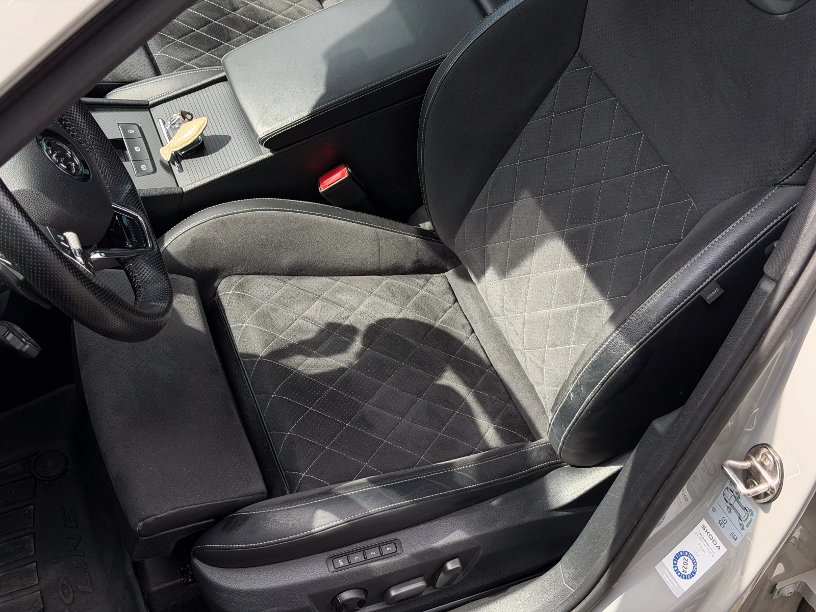 Skoda Superb SportLine 2.0TDI, снимка 6 - Автомобили и джипове - 54176206