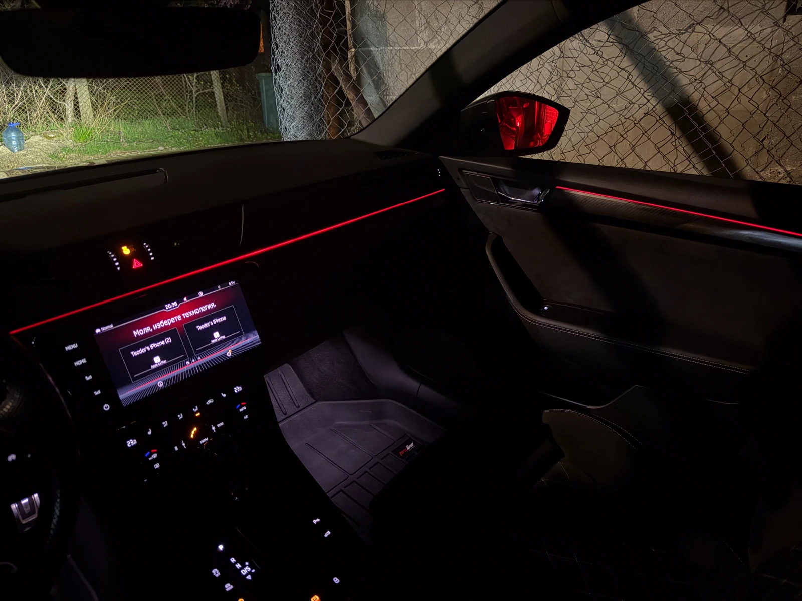 Skoda Superb SportLine 2.0TDI, снимка 17 - Автомобили и джипове - 54176206