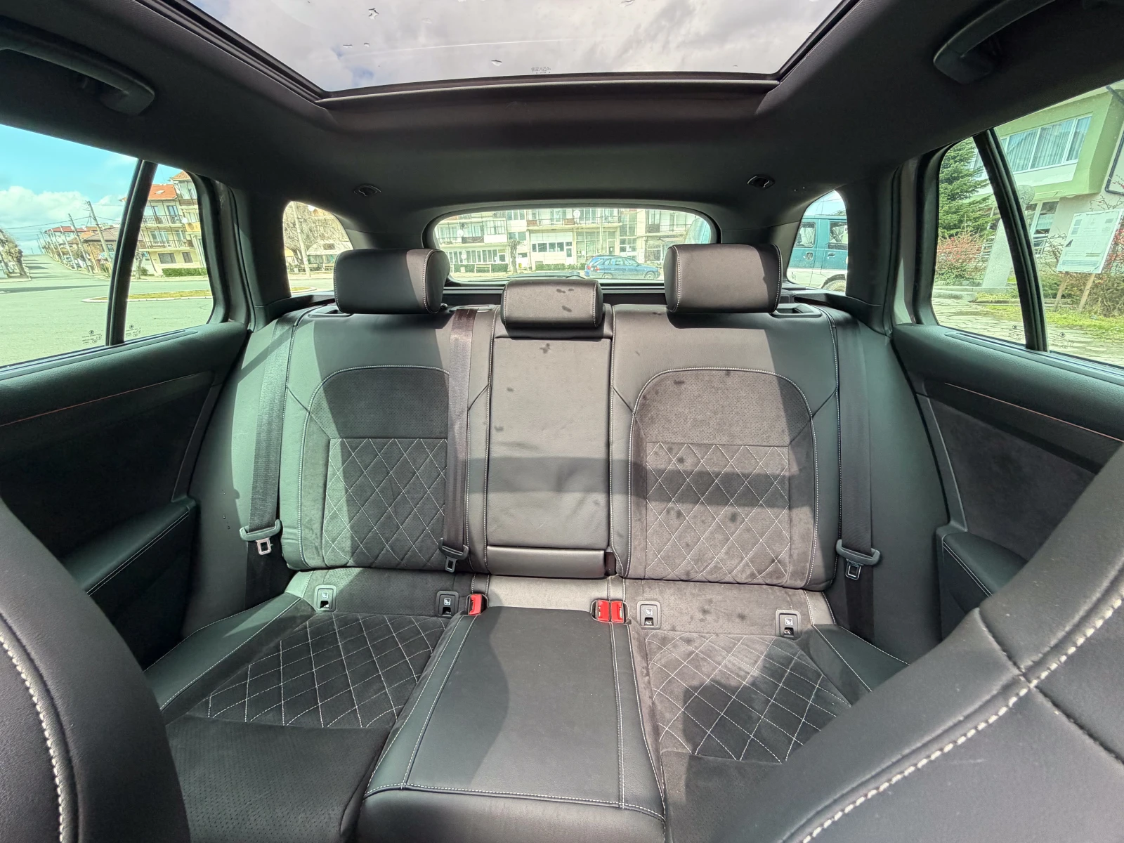 Skoda Superb SportLine 2.0TDI, снимка 9 - Автомобили и джипове - 54176206