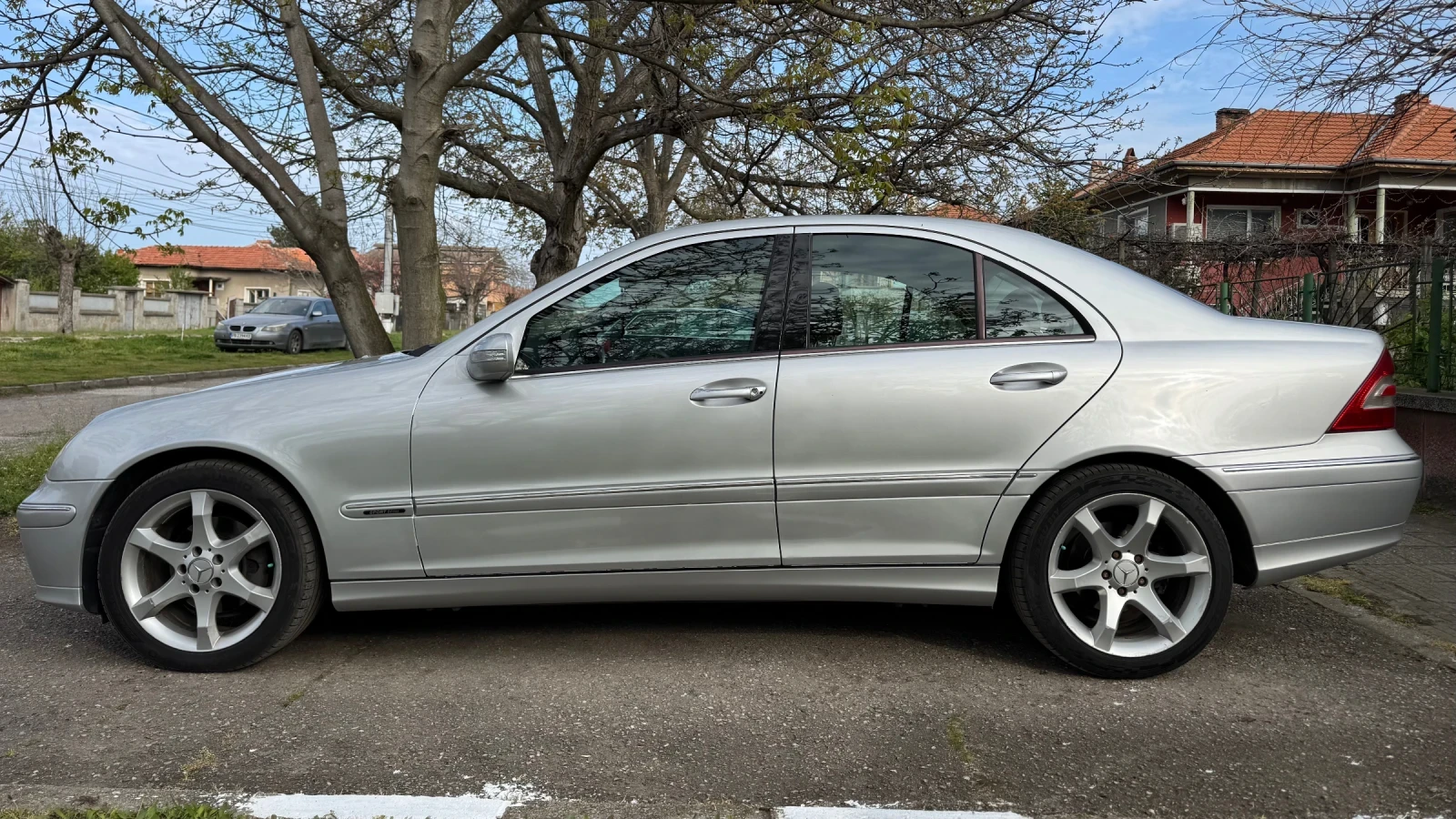 Mercedes-Benz C 220 C220, снимка 2 - Автомобили и джипове - 54243091
