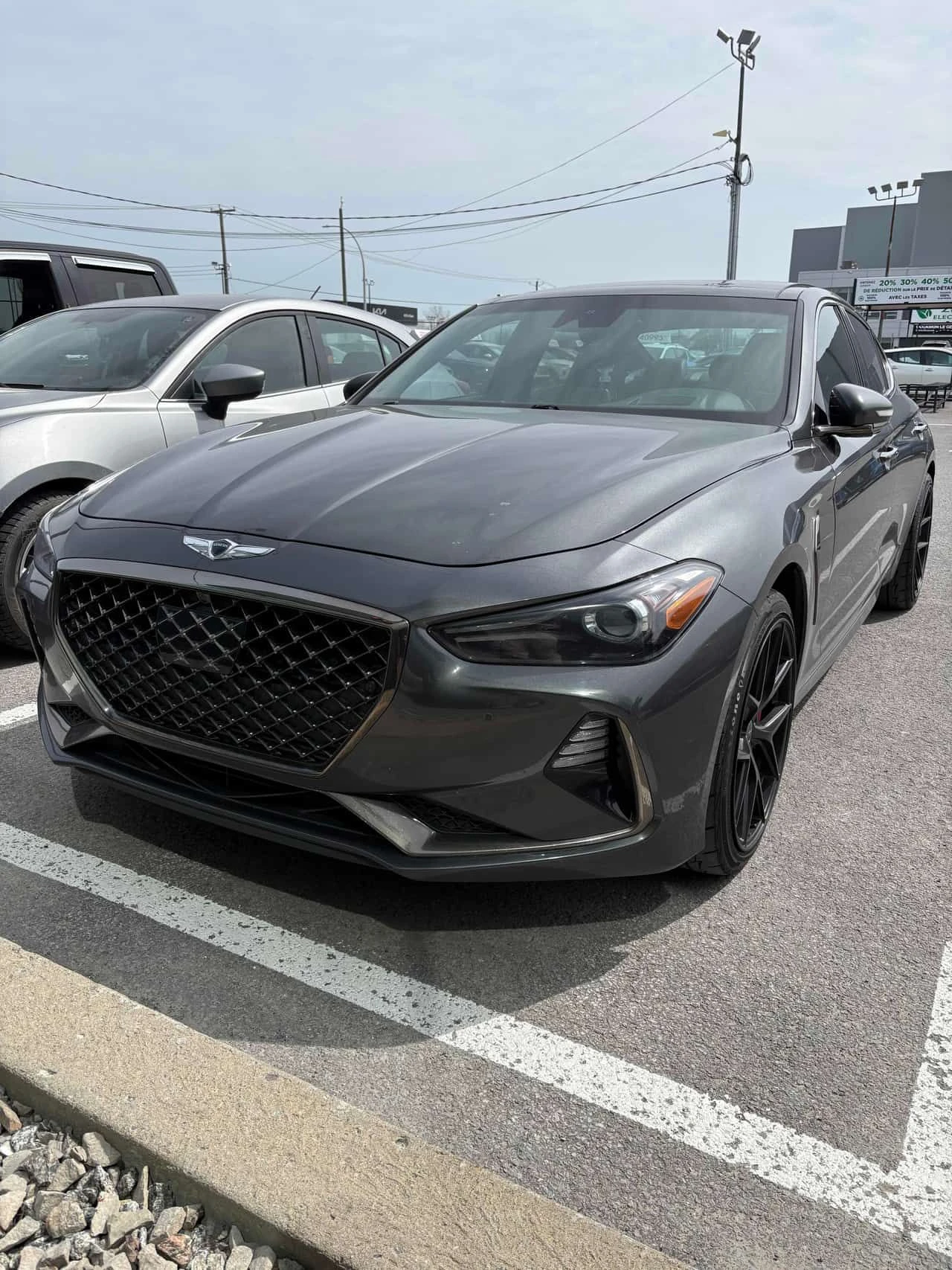 Genesis G70 * 3.3T Sport * DISTRONIC* ОБДУХВАНЕ* ПАНОРАМА* 