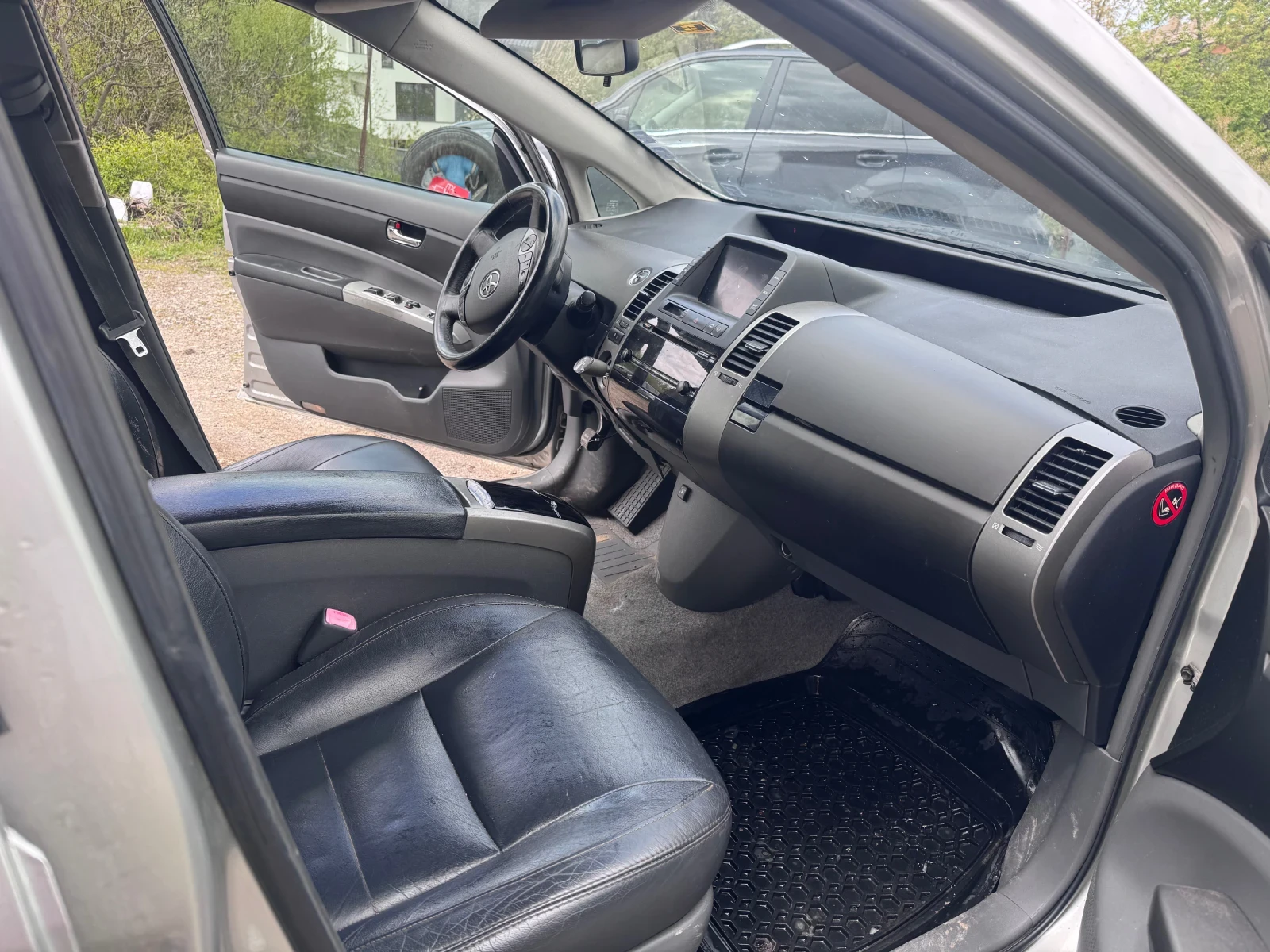 Toyota Prius, снимка 10 - Автомобили и джипове - 54398822