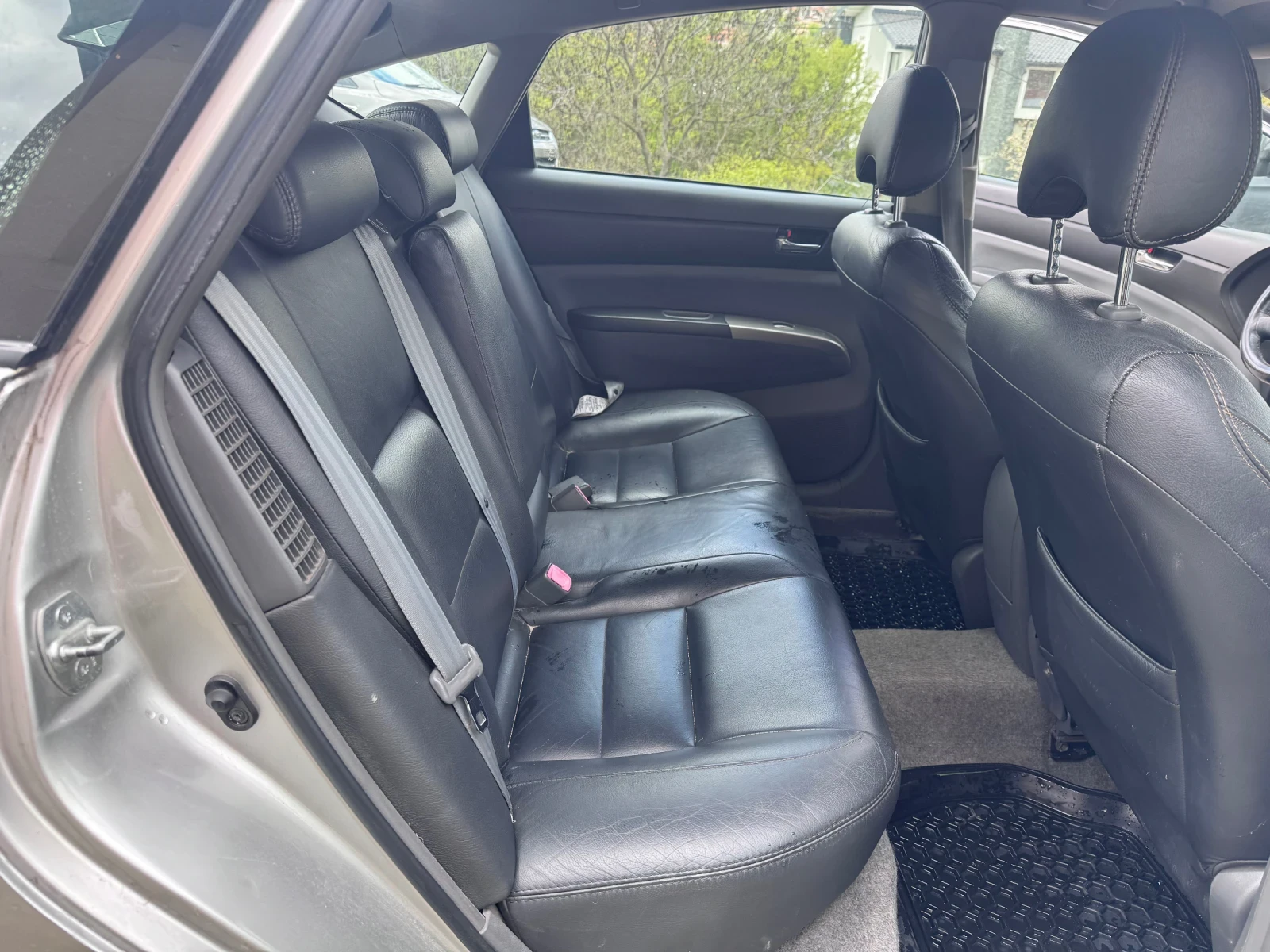 Toyota Prius, снимка 11 - Автомобили и джипове - 54398822