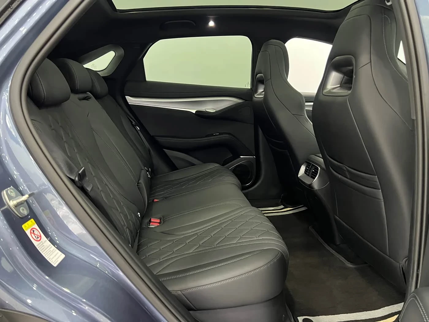 BYD Sealion 7 Smart Navigation edition 550 autogeorge.com, снимка 5 - Автомобили и джипове - 54426624