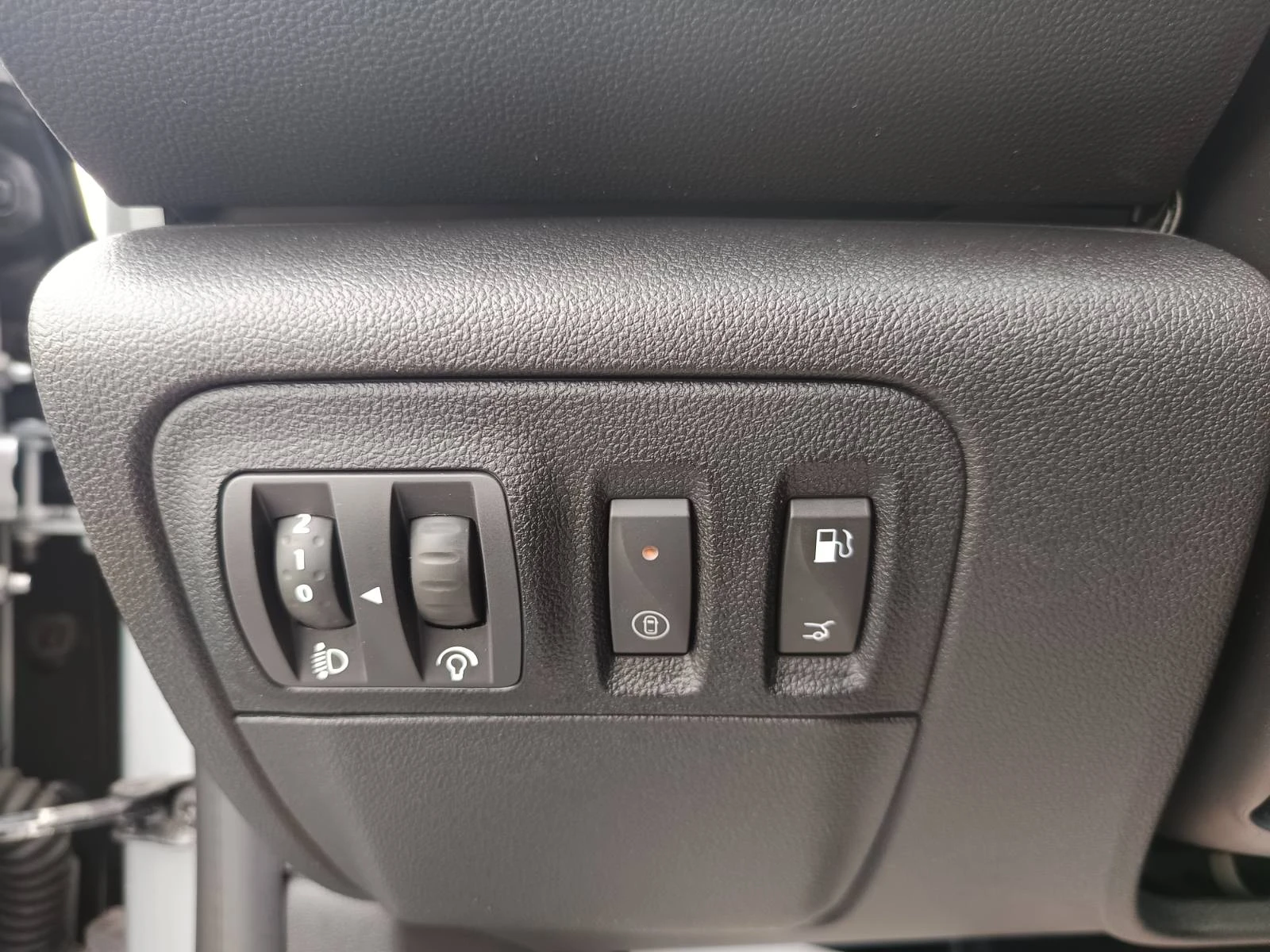 Renault Megane 1.3Tce/ 140к.с., снимка 16 - Автомобили и джипове - 54454433