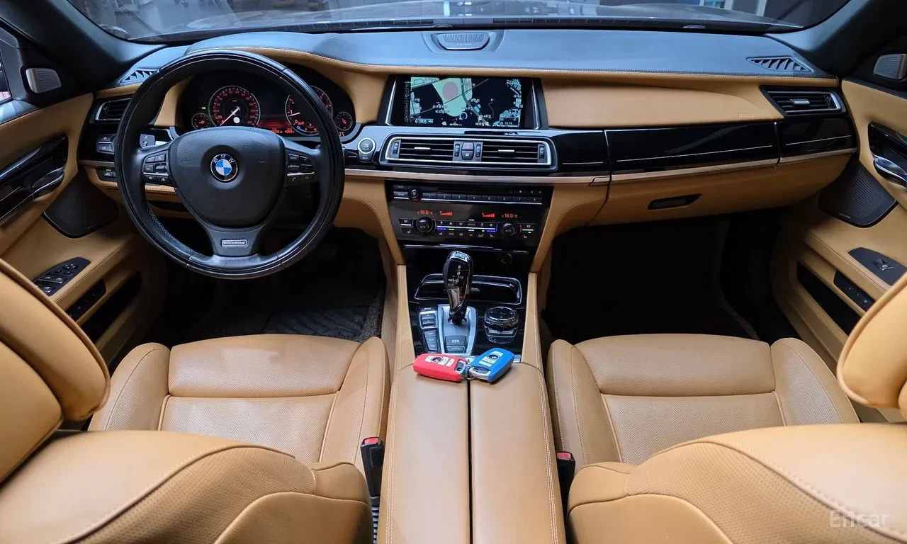 BMW 750 LI XDRIVE, снимка 12 - Автомобили и джипове - 54735466
