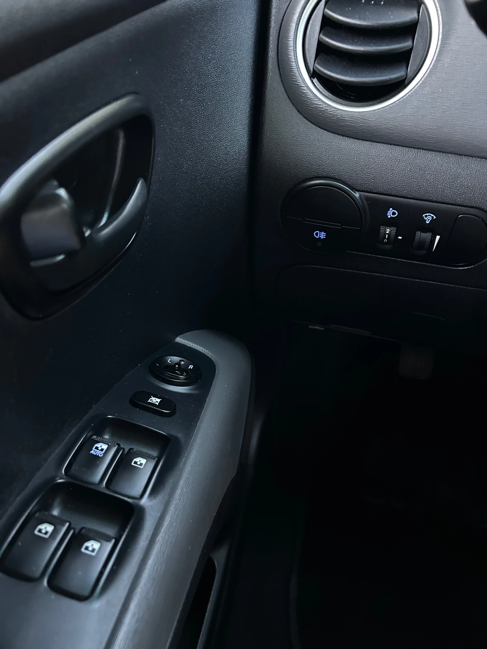 Hyundai I10 1.1i 70к.с.* FACELIFT* КЛИМАТИК* , снимка 16 - Автомобили и джипове - 54812158