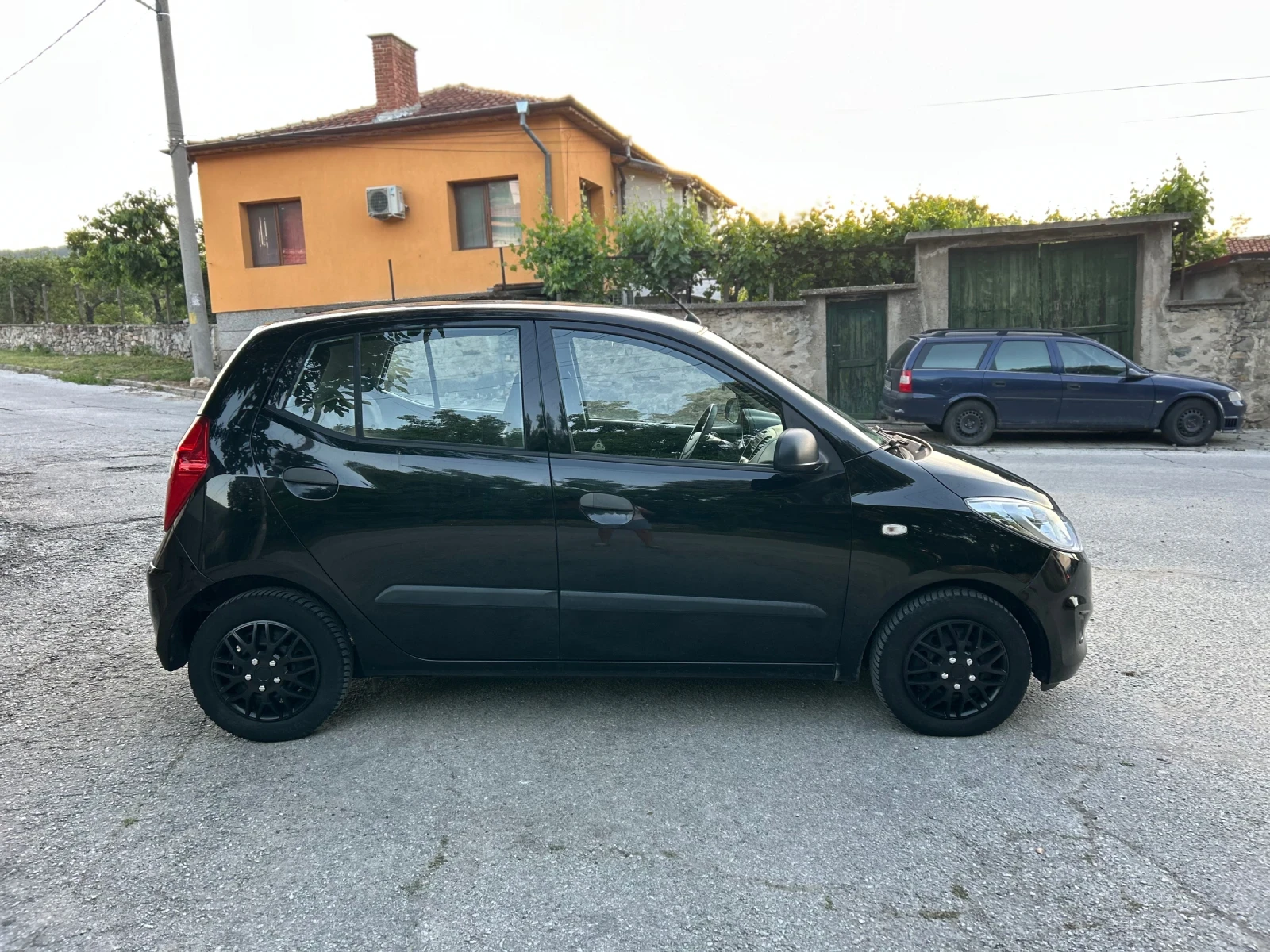 Hyundai I10 1.1i 70к.с.* FACELIFT* КЛИМАТИК* , снимка 4 - Автомобили и джипове - 54812158