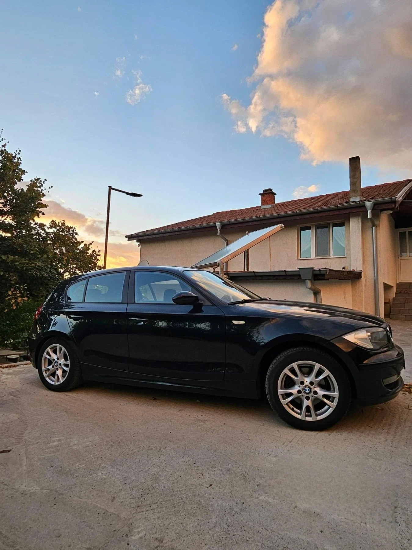 BMW 118, снимка 6 - Автомобили и джипове - 55676093