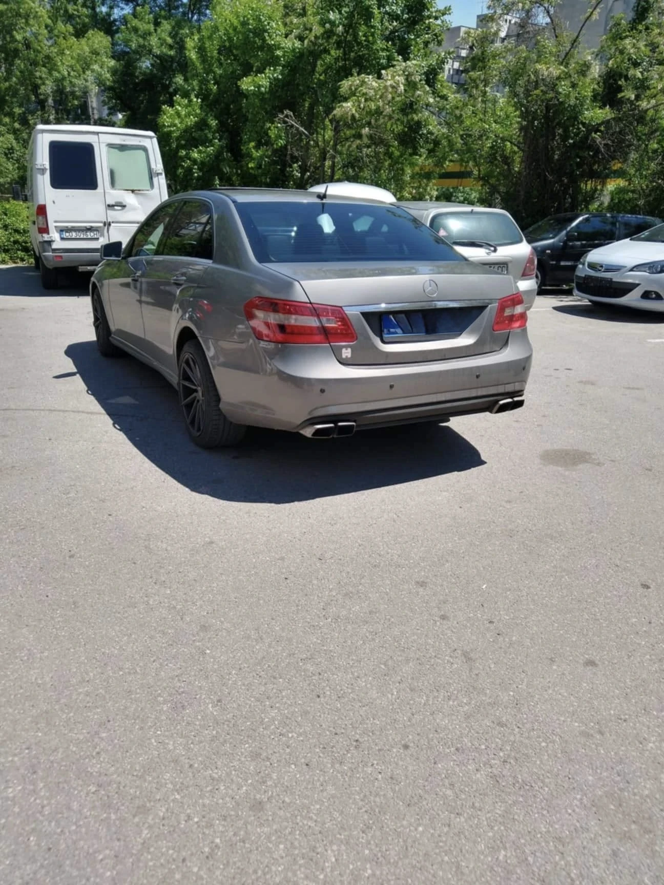 Mercedes-Benz E 220 W212, снимка 3 - Автомобили и джипове - 55723018