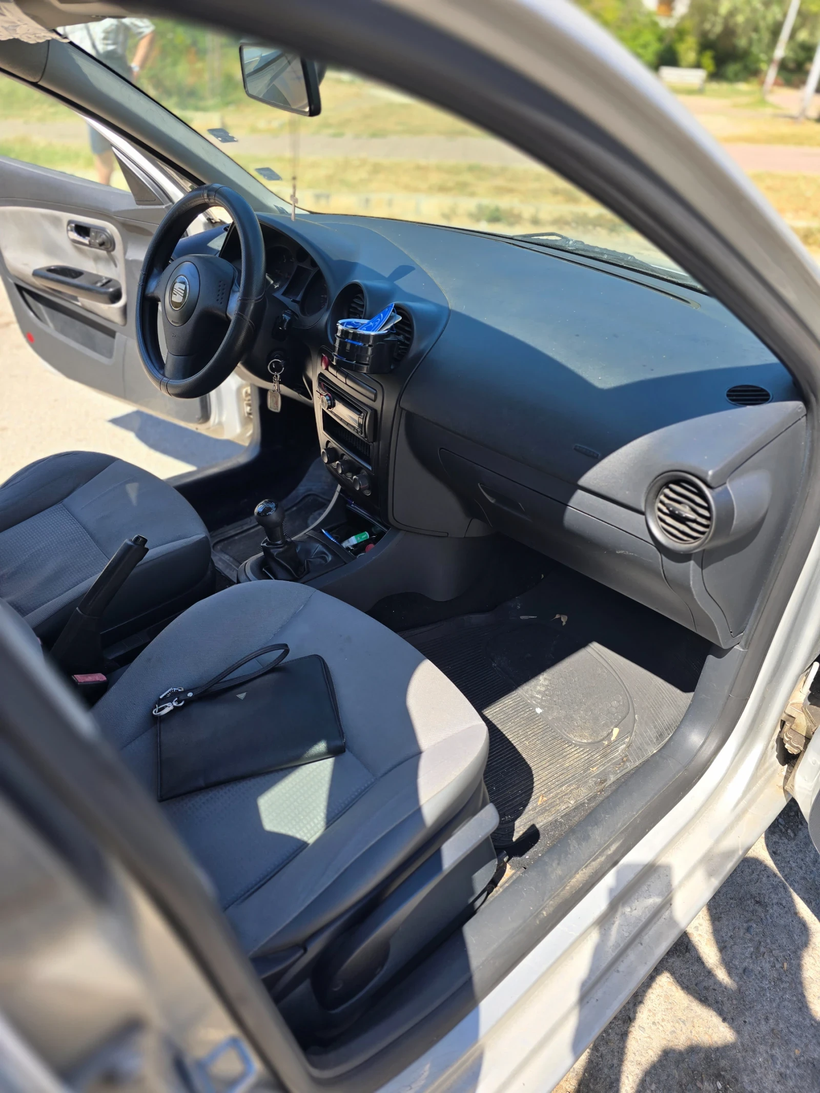 Seat Cordoba 1.9, снимка 7 - Автомобили и джипове - 55768324