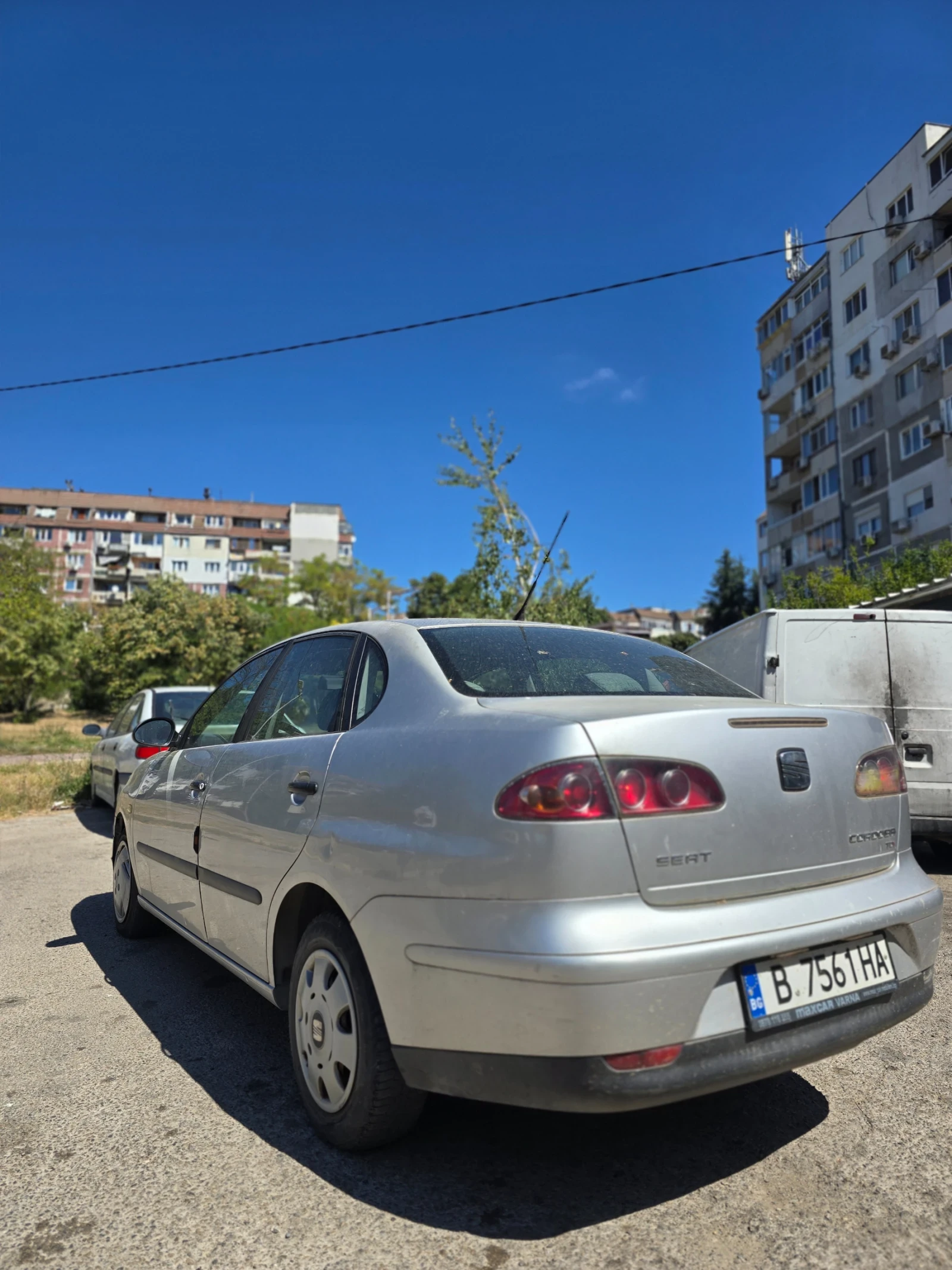 Seat Cordoba 1.9, снимка 4 - Автомобили и джипове - 55768324