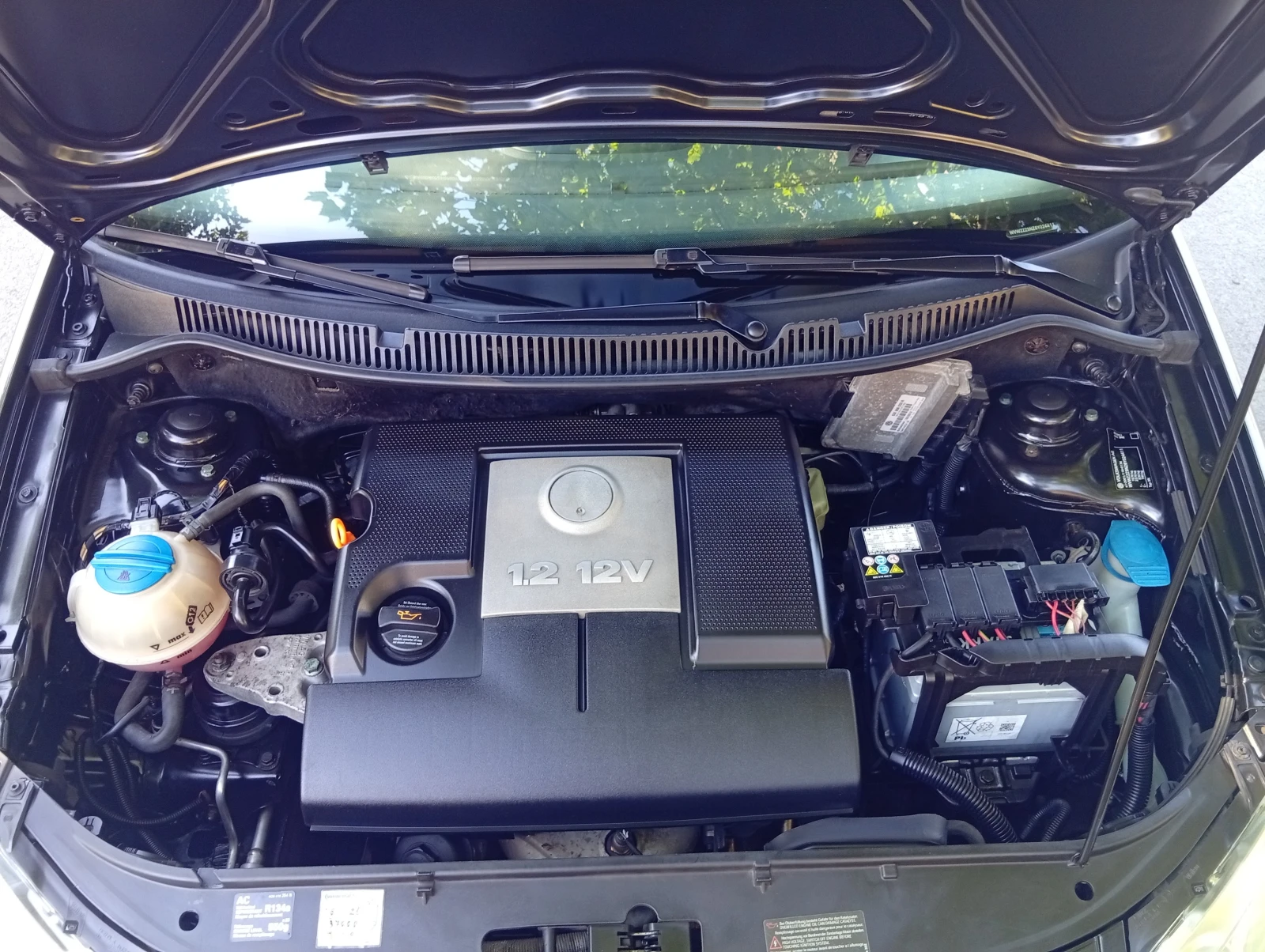 VW Polo 1.2, снимка 12 - Автомобили и джипове - 56193417