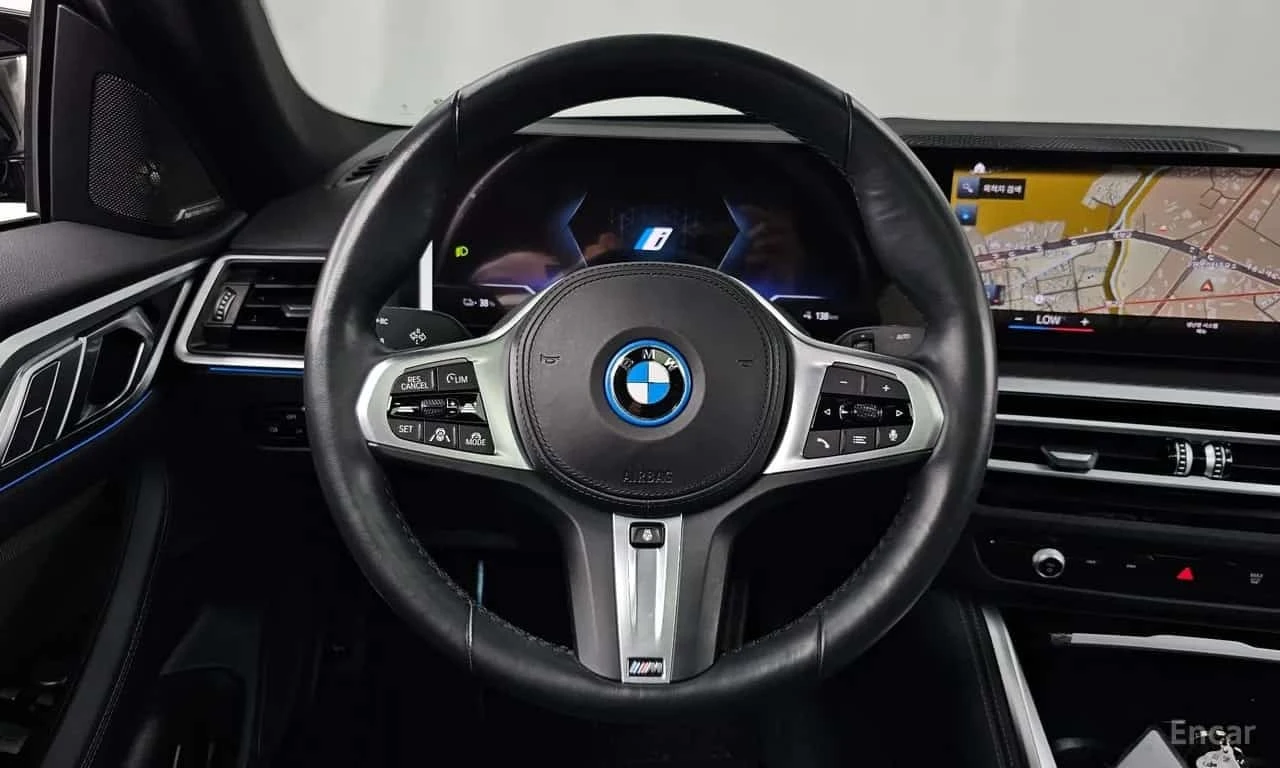 BMW i4 * eDrive40 M Sports Pro * ЦЕНА ДО БГ, снимка 9 - Автомобили и джипове - 56220612