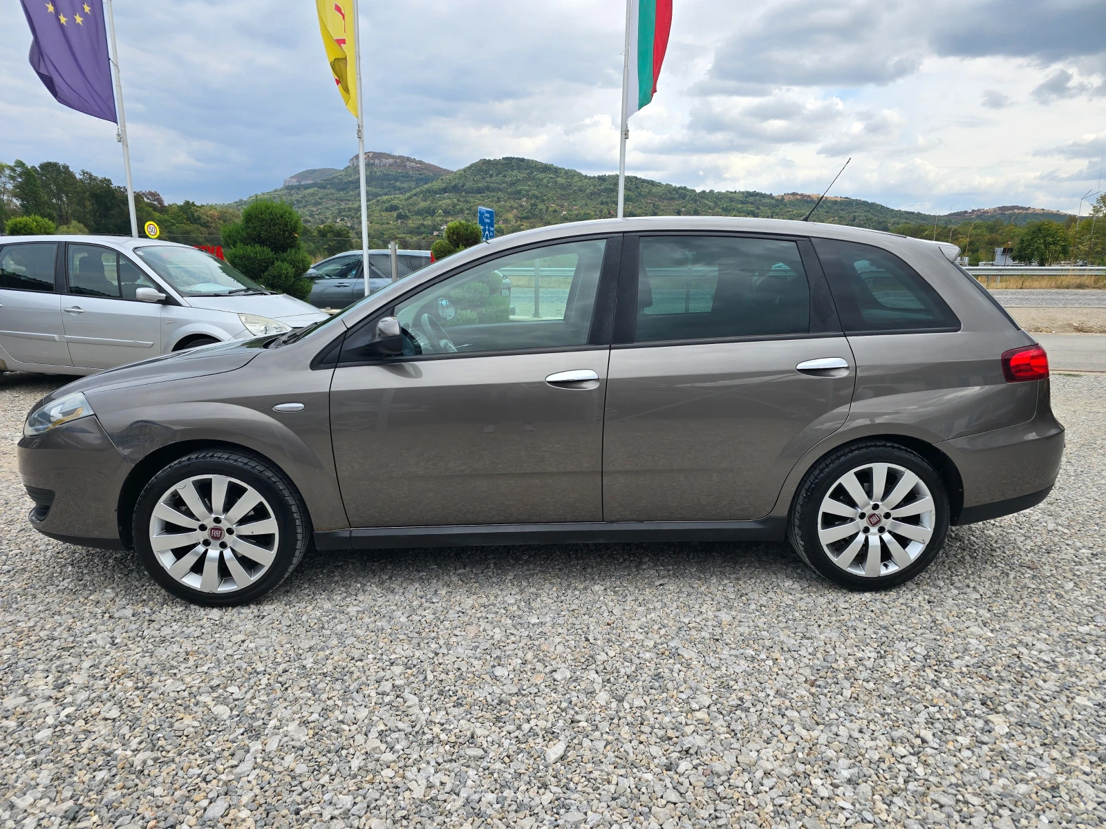 Fiat Croma 1, 8i КЛИМАТРОНИК !! НОВ ВНОС !!!, снимка 2 - Автомобили и джипове - 56277816