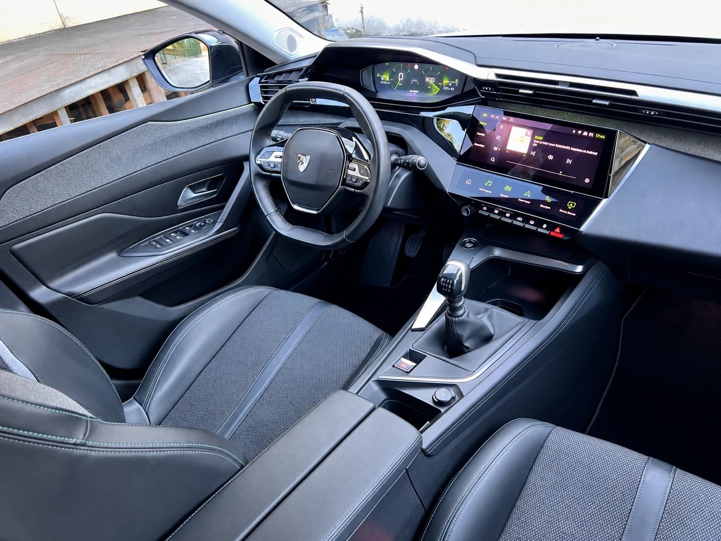 Peugeot 308 1.5 BlueHDi 130 к.с. Allure, снимка 11 - Автомобили и джипове - 56328961