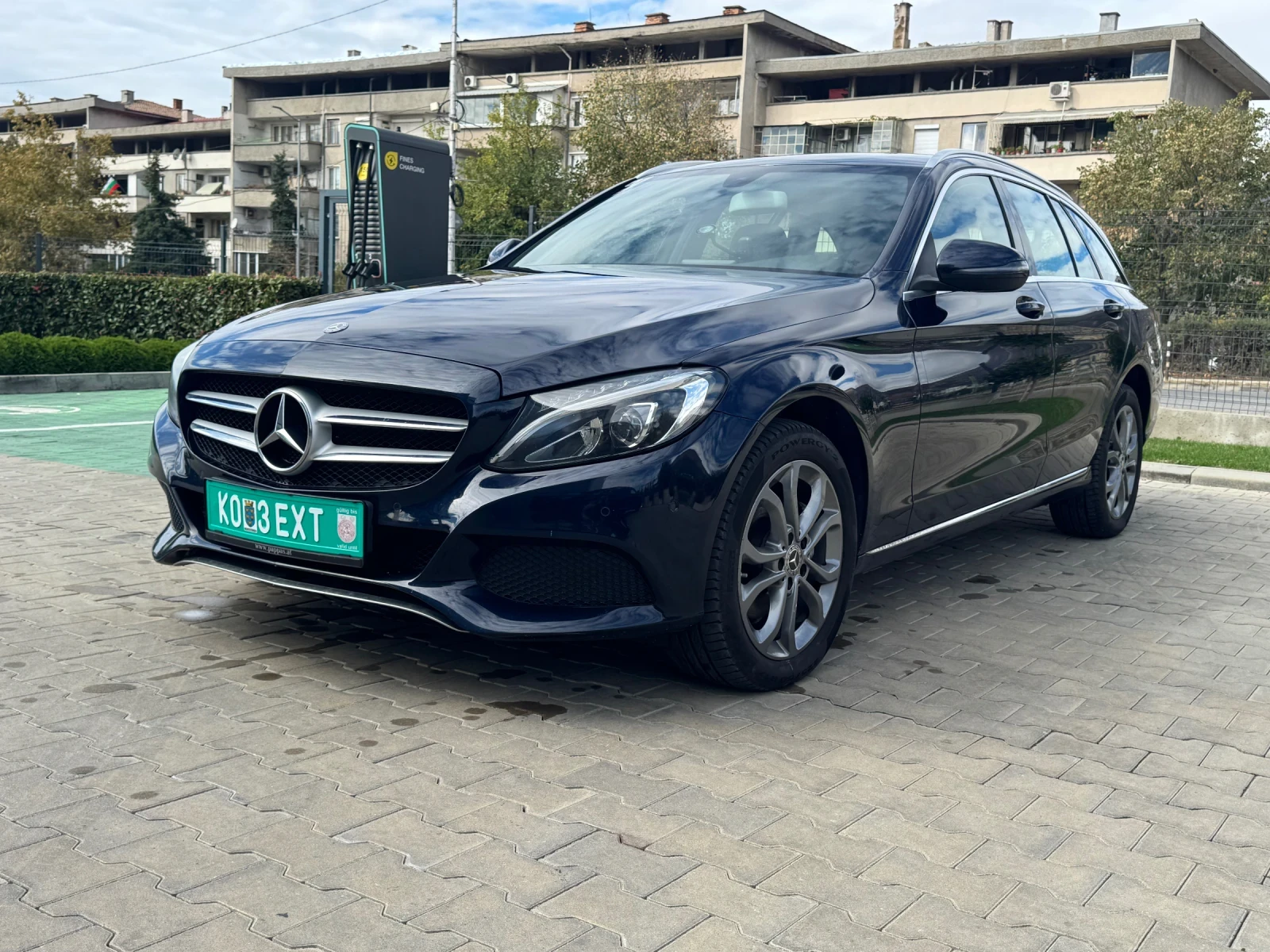 Mercedes-Benz C 220