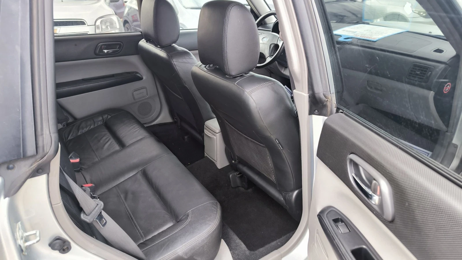 Subaru Forester 2.0T, снимка 10 - Автомобили и джипове - 56623091