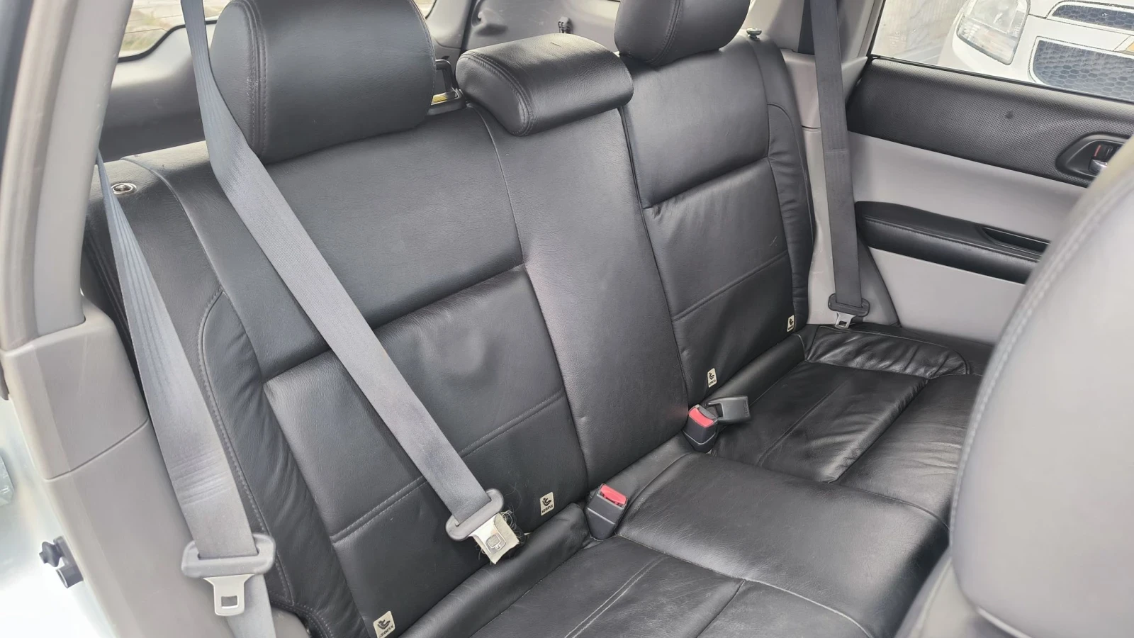 Subaru Forester 2.0T, снимка 11 - Автомобили и джипове - 56623091