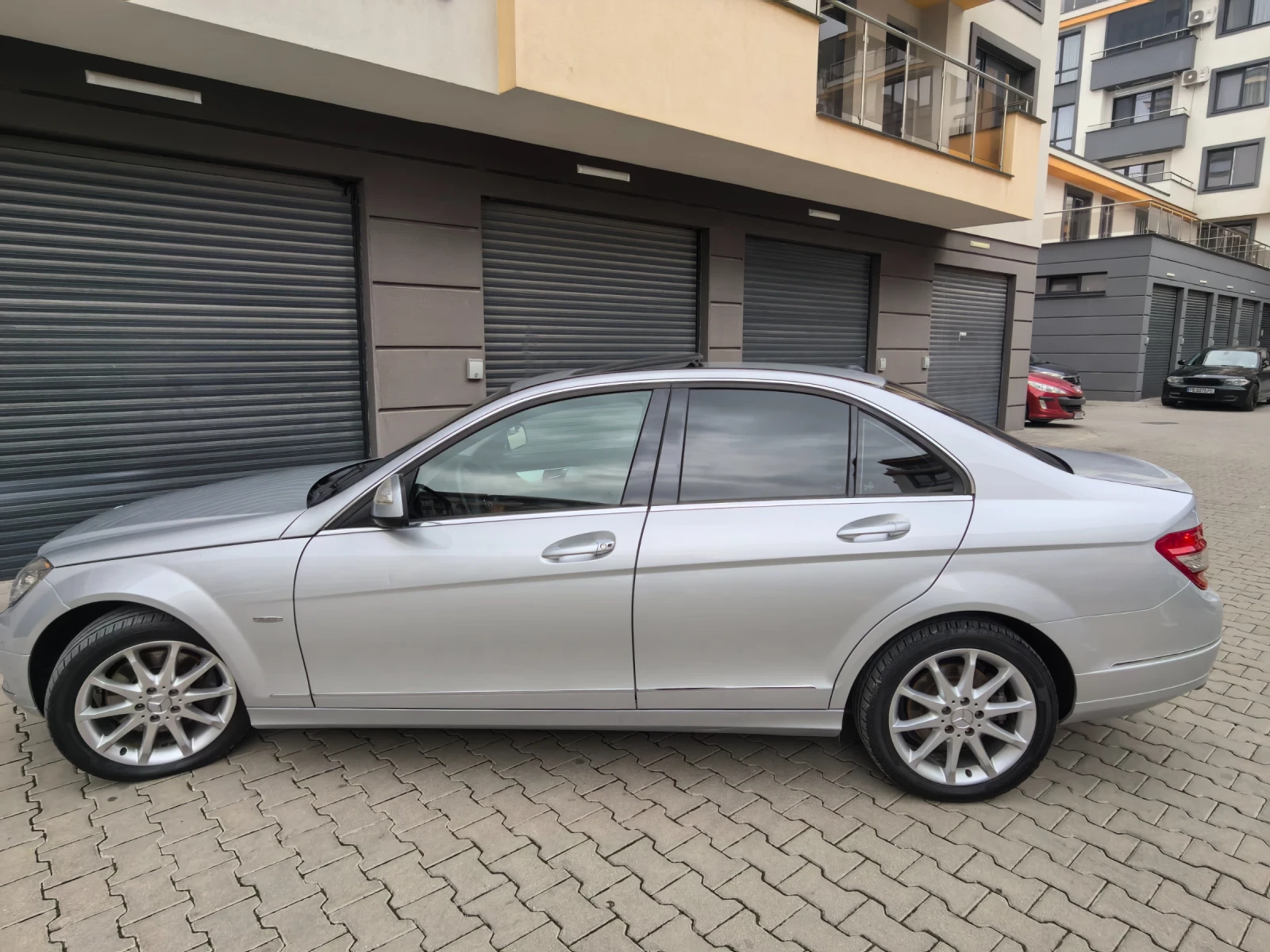 Mercedes-Benz C 320 4matic, снимка 11 - Автомобили и джипове - 56746607