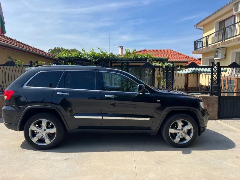 Jeep Grand cherokee Overland, снимка 3 - Автомобили и джипове - 47560099