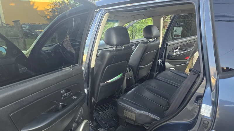 SsangYong Rexton, снимка 10 - Автомобили и джипове - 52686282