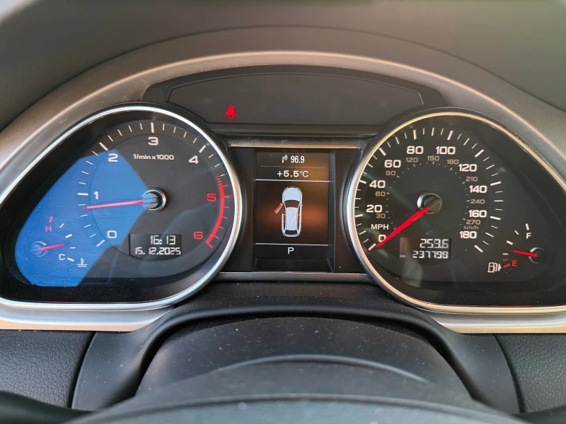 Audi Q7  /// 3000 diezel , снимка 4 - Автомобили и джипове - 52830245