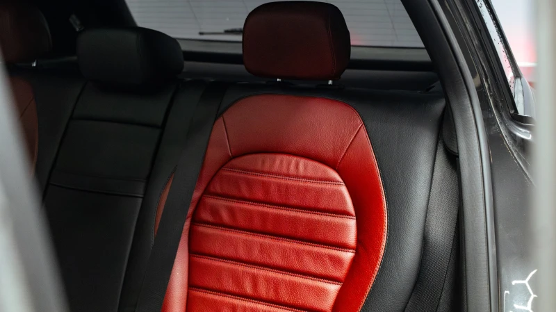 Mercedes-Benz GLC 43 AMG * Pano* Keyless* 360* Burmester* ЛИЗИНГ, снимка 14 - Автомобили и джипове - 53599007