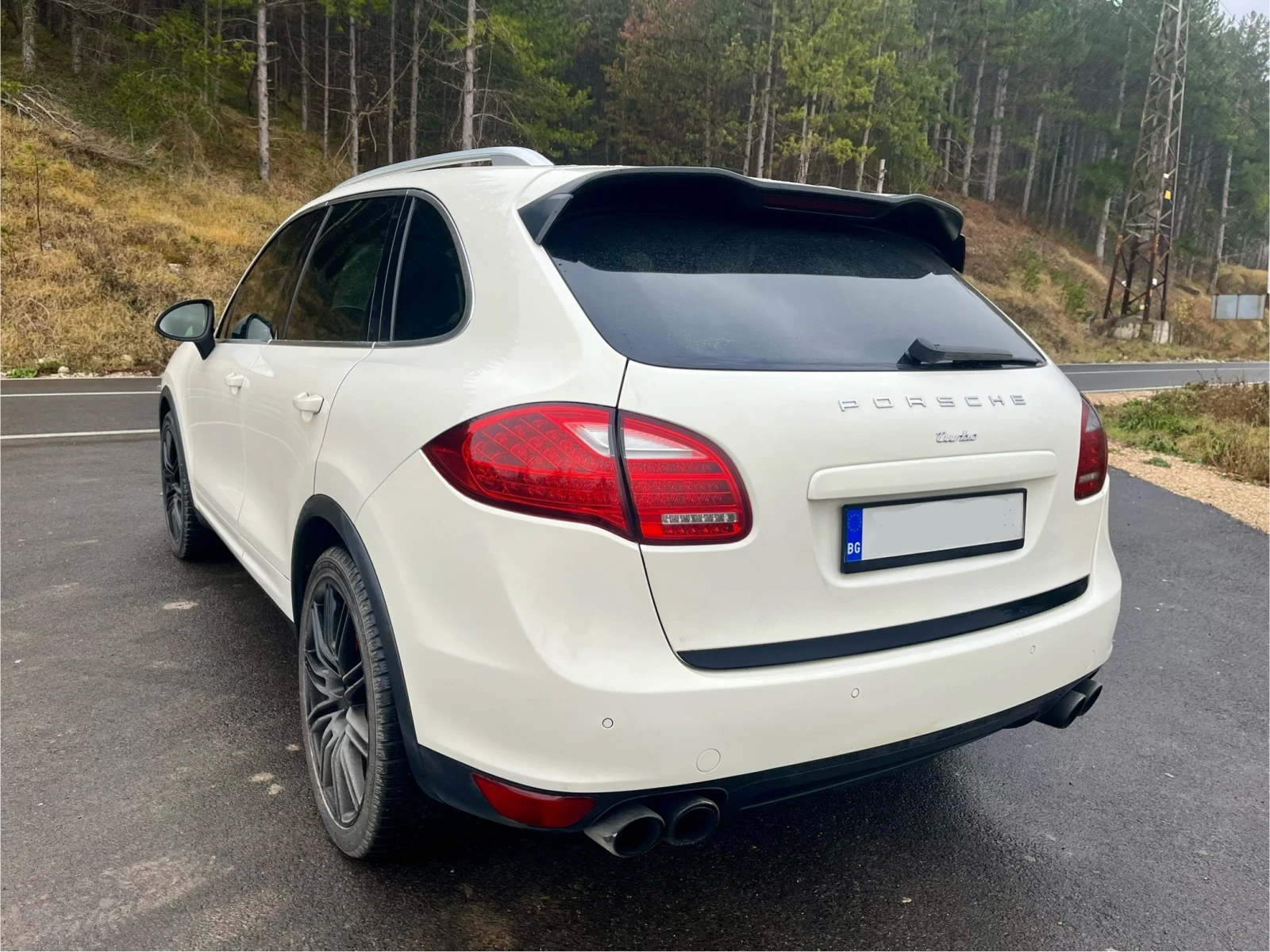 Porsche Cayenne Turbo - изображение 4