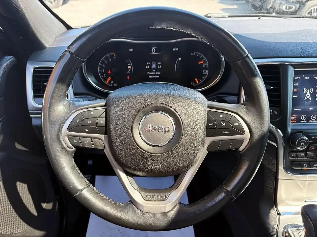 Jeep Grand cherokee 3.6 V6 4x4 LIMITED * ПОДГРЕВ ВОЛАН * ШИБЕДАХ - изображение 6