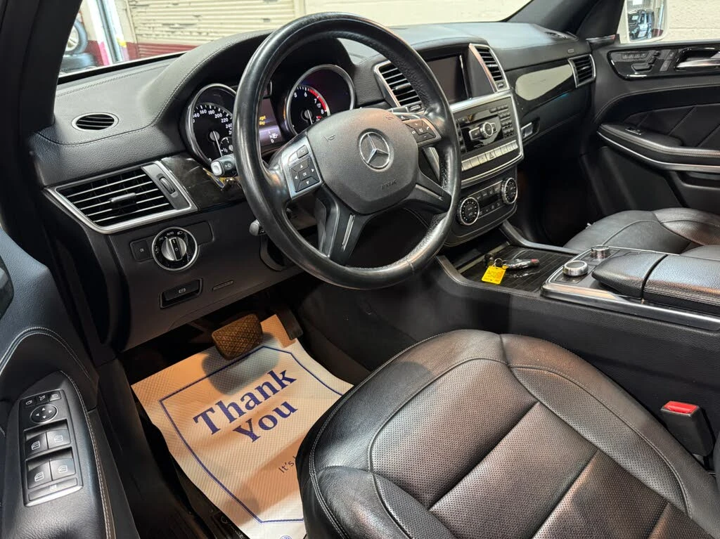 Mercedes-Benz GL 550 AMG PACK* 360* МАСАЖ* ПАНО* HARMAN* ОБДУХ* 7МЕСТА* - изображение 10