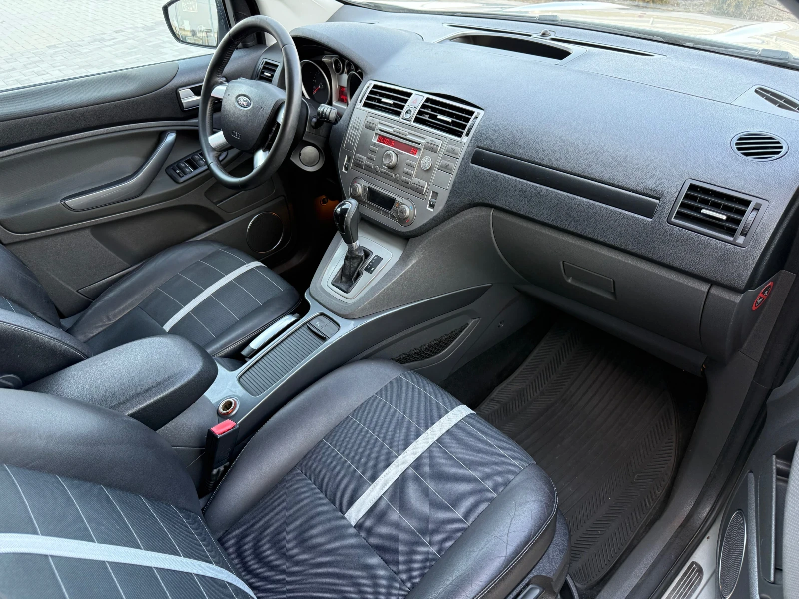 Ford Kuga 2.0 TDCi 4X4 / AVTOMAT / TITANIUM / KOJA / PODGREV | Mobile.bg � ����������� 11