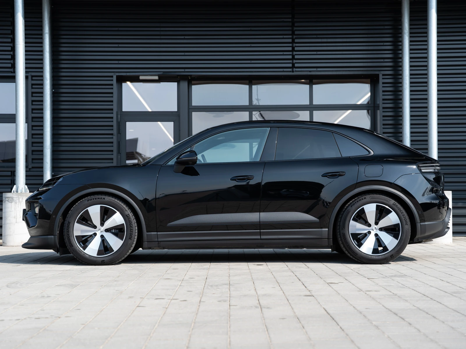 Porsche Macan 4, снимка 2 - Автомобили и джипове - 53894418