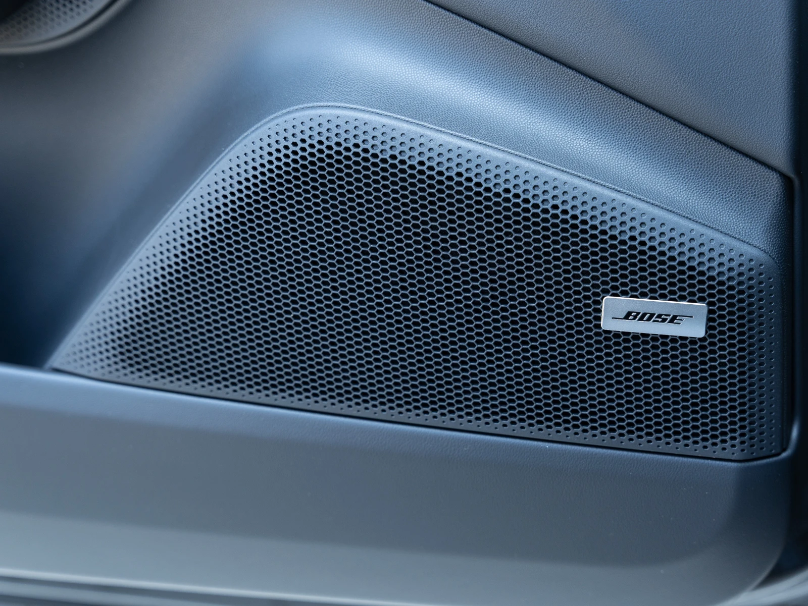 Porsche Macan 4, снимка 16 - Автомобили и джипове - 53894418