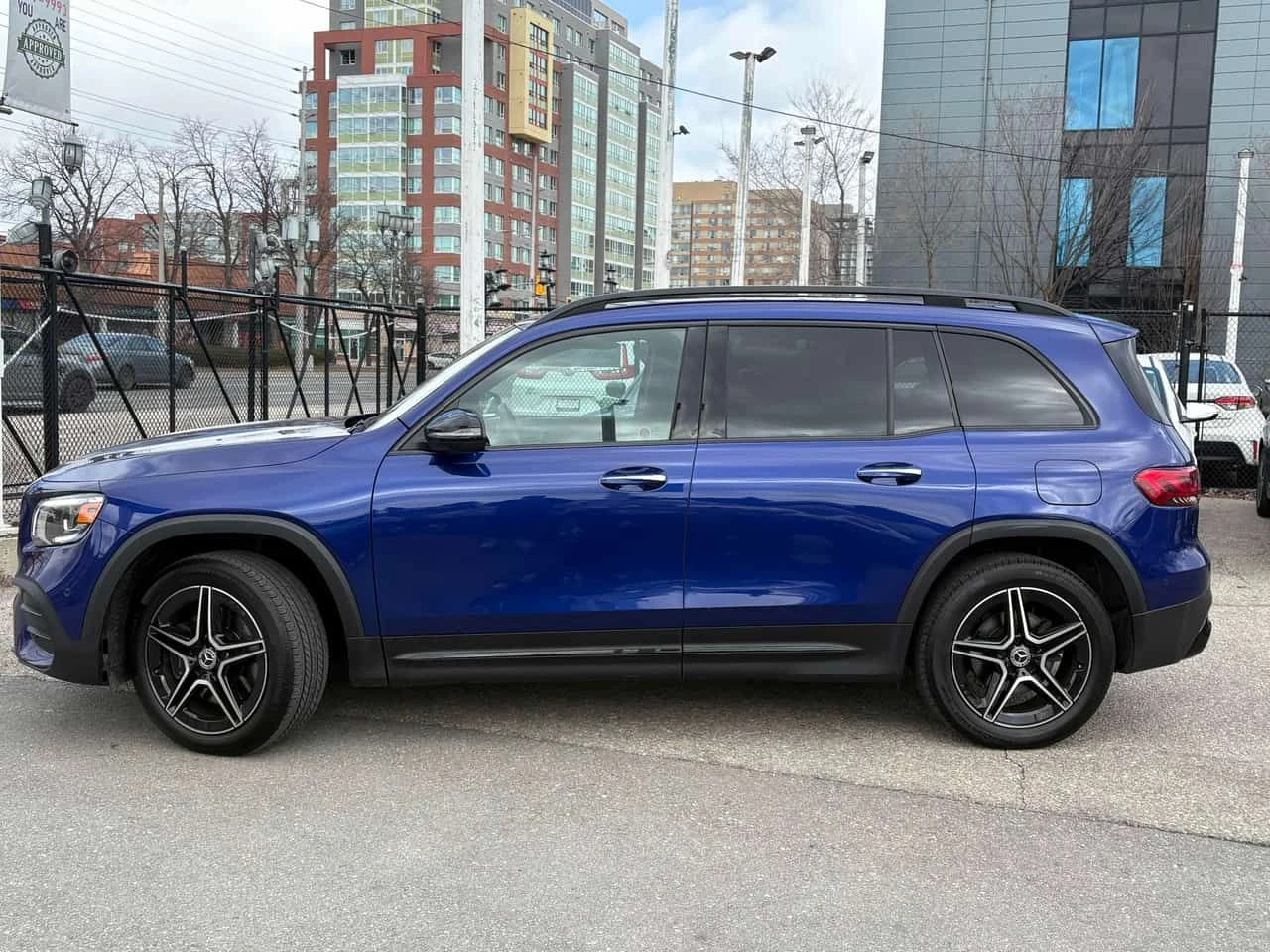 Mercedes-Benz GLB  250 /DISTRONIC/360/PANO/NAVI | Mobile.bg � ����������� 2