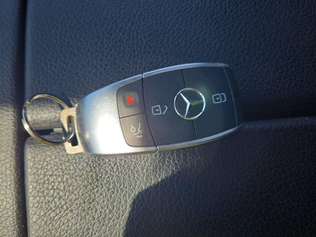 Mercedes-Benz GLE 350  | 360 | PANO | MEMORY | LOW KM , снимка 8 - Автомобили и джипове - 54680495