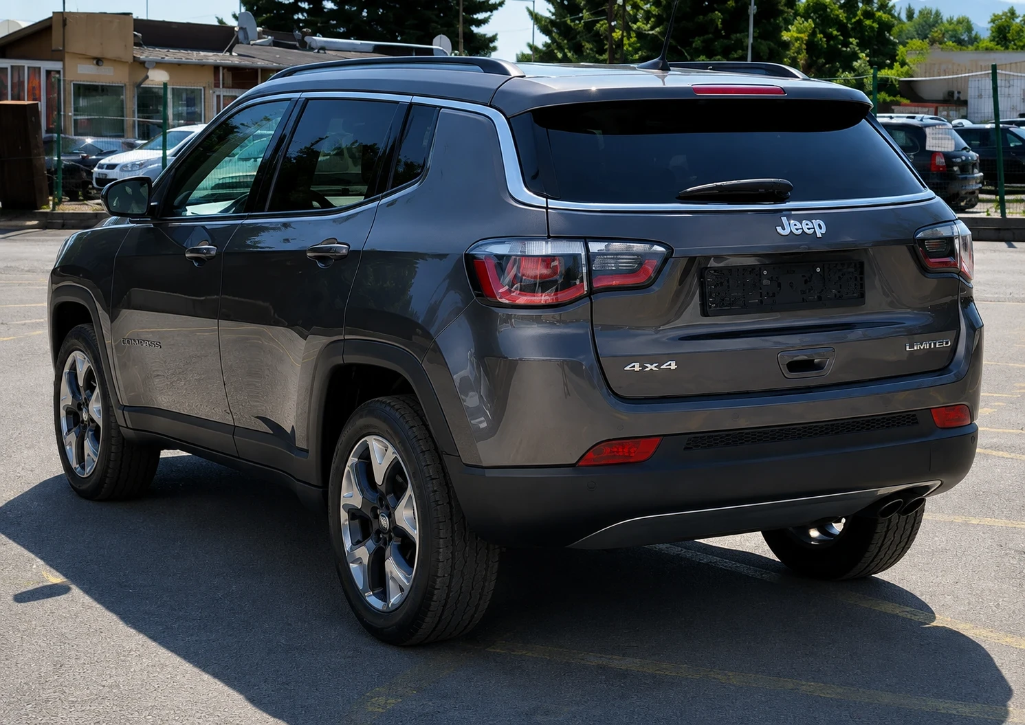 Jeep Compass 2.0 170kc Automat 4x4 Swiss, снимка 4 - Автомобили и джипове - 55538019