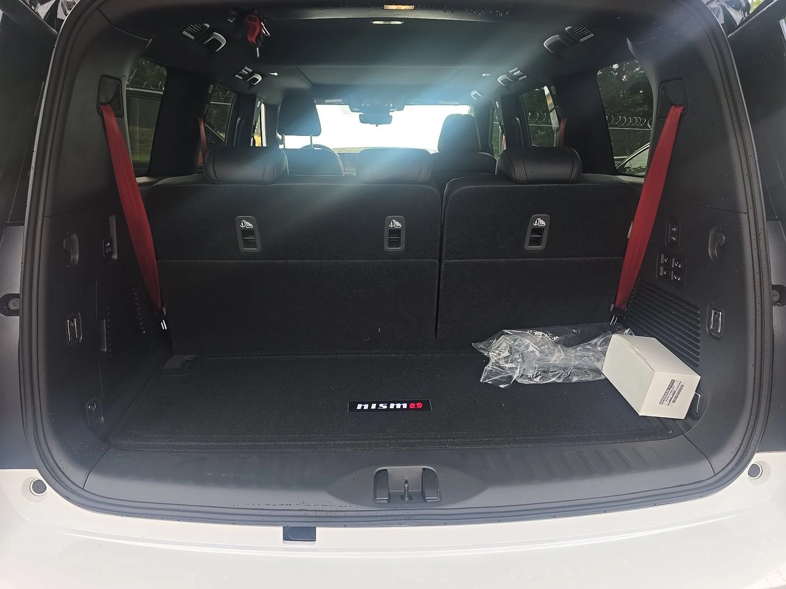 Nissan Armada NISMO 4x4, снимка 15 - Автомобили и джипове - 55907574