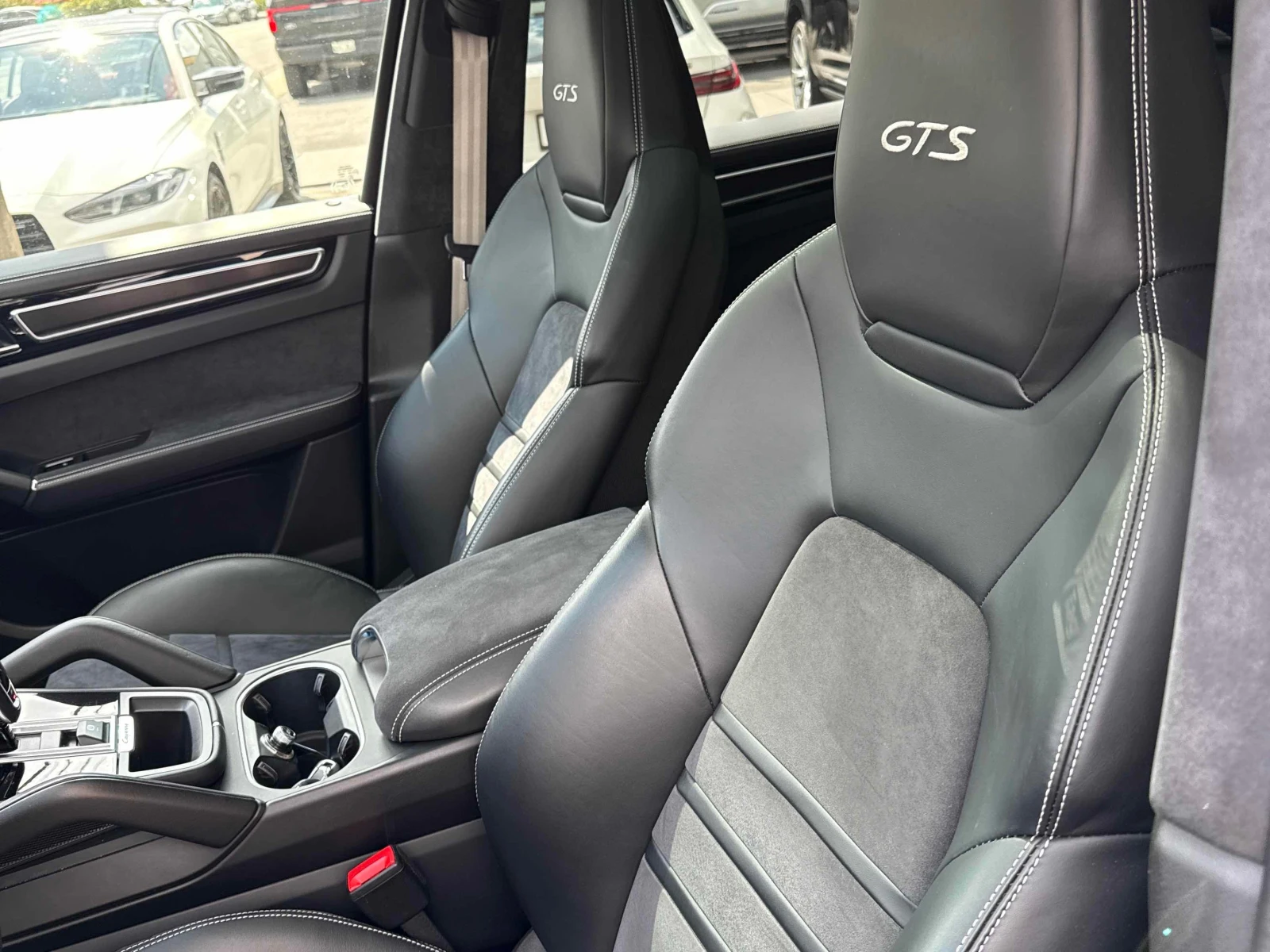 Porsche Cayenne * GTS * CARFAX * , снимка 11 - Автомобили и джипове - 56010509