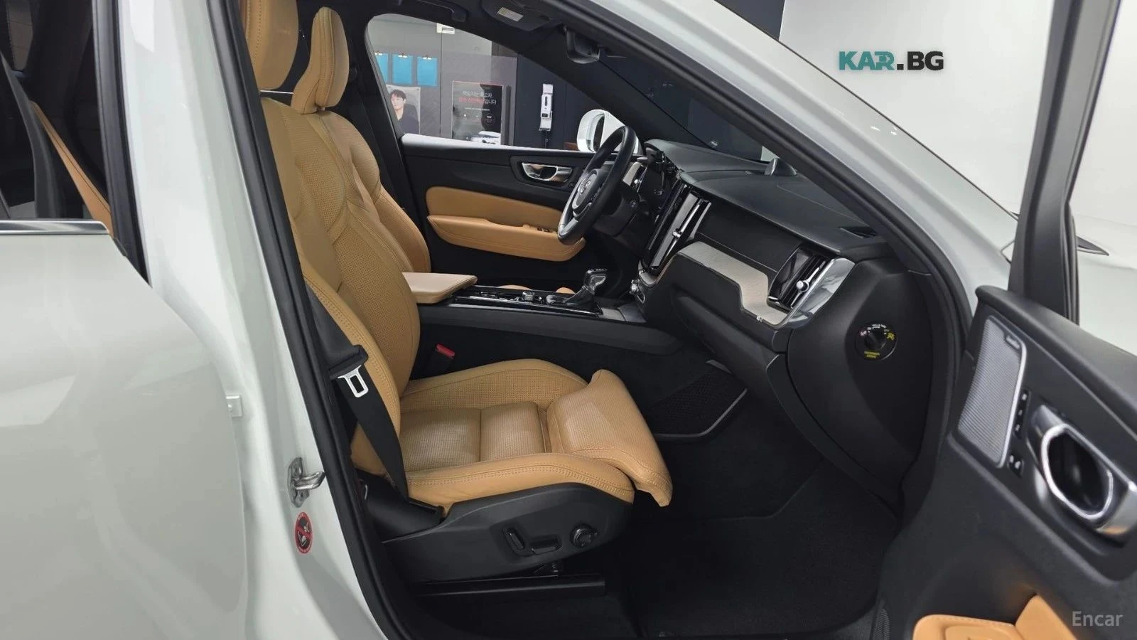 Volvo XC60, снимка 10 - Автомобили и джипове - 56736719